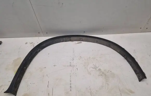 BMW X6 E71 Front arch trim 7176236