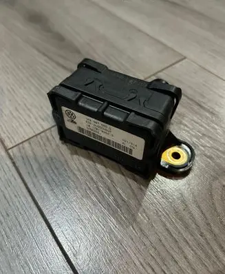 Volkswagen Touran I ESP acceleration yaw rate sensor 1K0907655D 10170103643