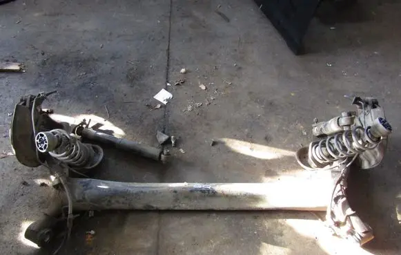 Nissan Qashqai Rear axle beam with reductor 4566