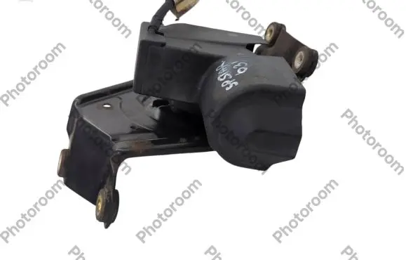 Mitsubishi Space Star Front wiper linkage and motor MR588293