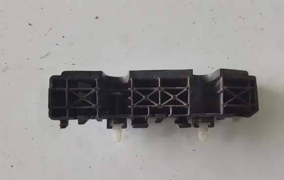 Hyundai i20 (PB PBT) Front bumper mounting bracket 86515-C8000
