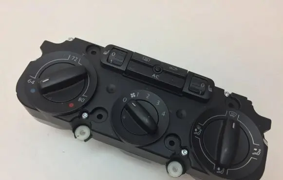 Volkswagen PASSAT B6 Climate control unit 1K0820047GG