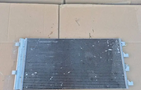 Dacia Duster A/C cooling radiator (condenser) 8200880551A