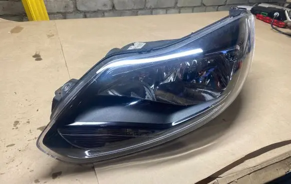 Ford Focus Headlight/headlamp 1482114822 1481914820