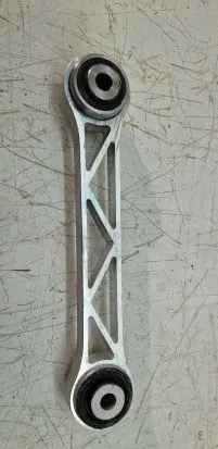 Rear control arm