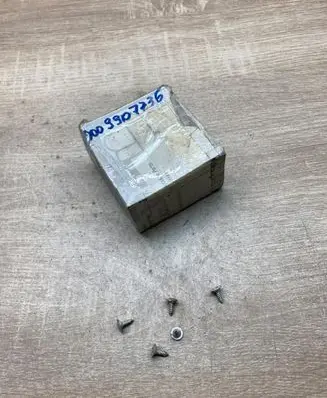 Mercedes-Benz SL R129 Other body part 0009907736 5PCS