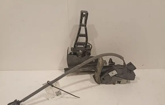 Ford Focus Front door lock BM5AA21813CF