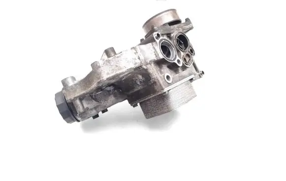 Honda CR-V Oil filter mounting bracket N22B4