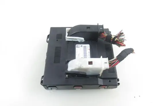 Skoda Fabia Mk2 (5J) Central body control module 6R7937085C