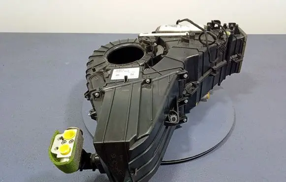 Volkswagen Touareg II Interior heater climate box assembly 7P6820003F