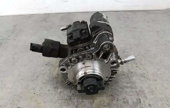 Peugeot 807 Fuel injection high pressure pump 
