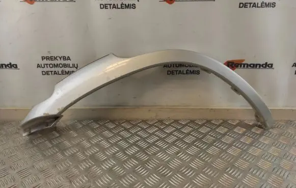Nissan Terrano Fender trim (molding) 938281F100