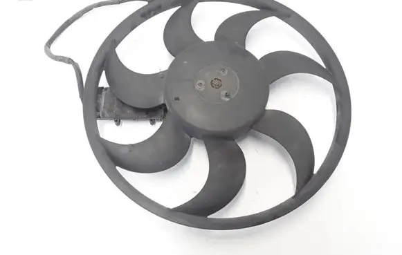 Volvo XC70 Radiator cooling fan shroud 1137328081