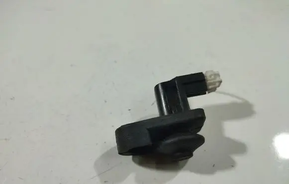 Nissan X-Trail T30 Front door sensor 