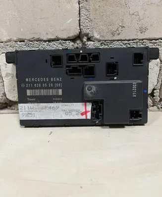 Mercedes-Benz E W211 Door control unit/module A2118200526