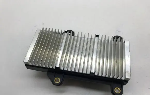 BMW 7 E65 E66 Power management control unit 6957026 5517510 8ES00827017