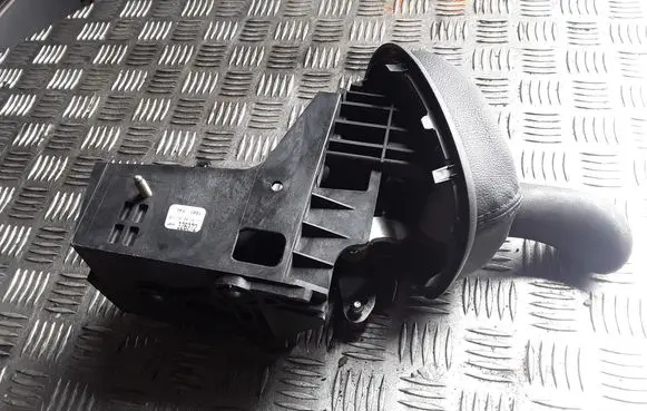 Renault Scenic II - Grand scenic II Gear shifter/selector 8200326372