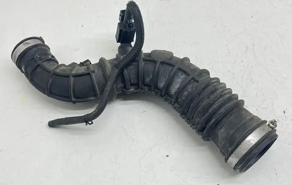 Renault Captur Intercooler hose/pipe 165762992R 70134303