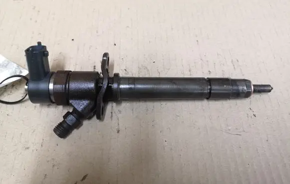 Volvo V70 Fuel injector 0445110078
