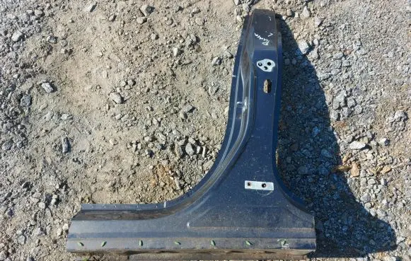 Other sill/pillar trim element