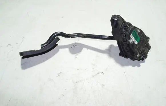 Audi A4 S4 B7 8E 8H Accelerator throttle pedal 6PV00802634 8E2721523E