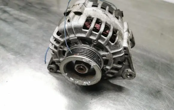 Audi A6 S6 C5 4B Generator/alternator 401010