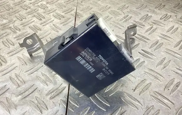 Lexus NX Hand brake control module 8905078012
