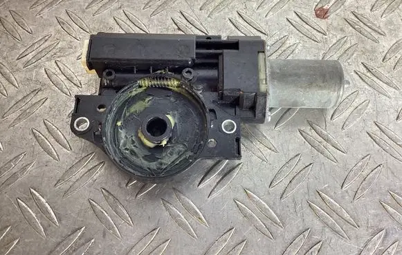 Lexus RX 450H Sunroof motor/actuator 47170110250 2331000660