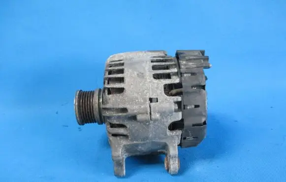 Audi A4 S4 B9 Generator/alternator 04L903024 G15T015 6008857