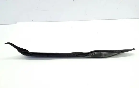 Citroen C4 II Picasso Fender end trim 9676660780