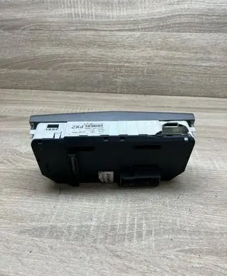 Opel Astra H Climate control unit 13201300