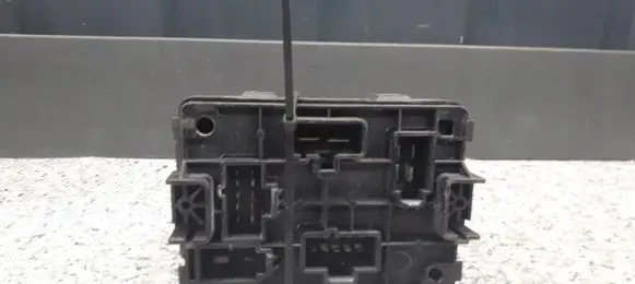 Ford Mondeo MK I Fuse box set 93bg-14a073-ac
