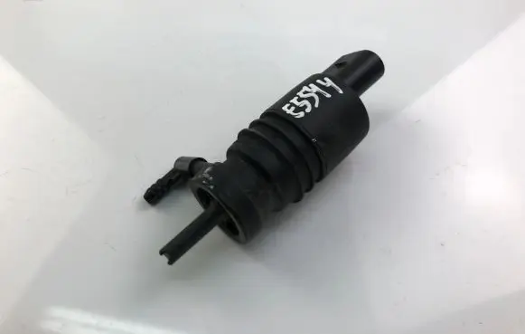 Audi A4 S4 B6 8E 8H Windscreen/windshield washer pump 3028149