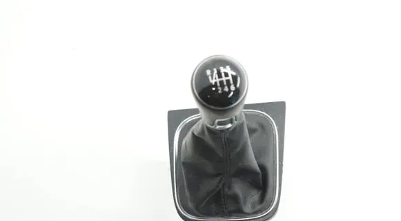 Volkswagen Scirocco Gear shifter/selector 1K8711113ACR