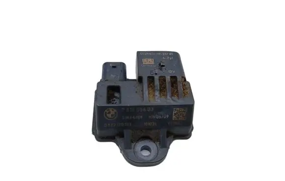 BMW 5 F10 F11 Glow plug pre-heat relay 781085603