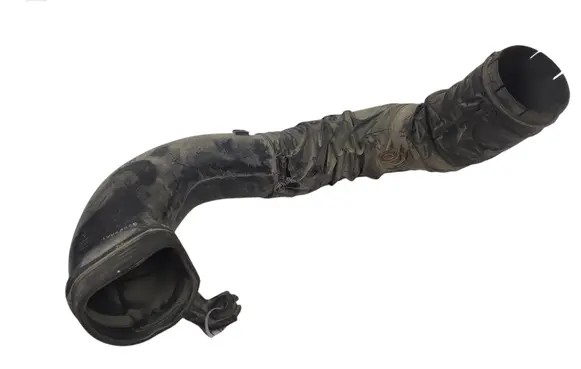 Hyundai Santa Fe Air intake hose/pipe 282122B100