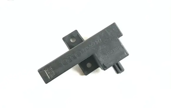 Audi A4 S4 B8 8K Keyless (KESSY) go control unit/module 8K0907247