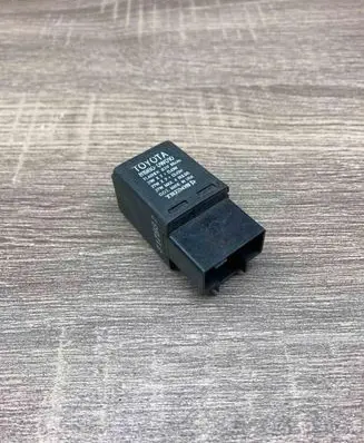 Toyota Corolla E110 Other relay 819800W010 317882
