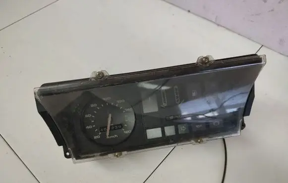 Ford Fiesta Speedometer (instrument cluster) 84FB10841AC