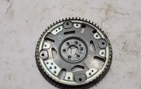 Dacia Sandero III Flywheel 123331947R