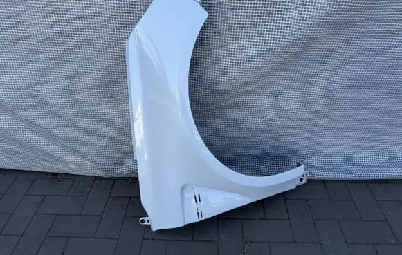 Renault Megane IV Fender 631002322R