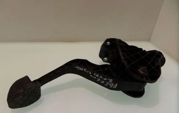 Clutch pedal