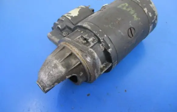 BMW 7 E32 Starter motor