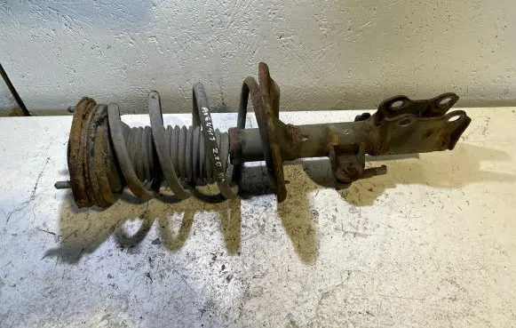 Toyota Avensis T270 Front shock absorber/damper