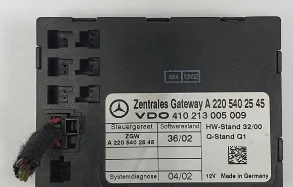 Mercedes-Benz S W220 Gateway control module A2205402545