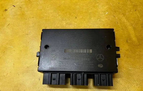Mercedes-Benz GL X166 Tow bar trailer control unit/module A2469005501 5DS009781