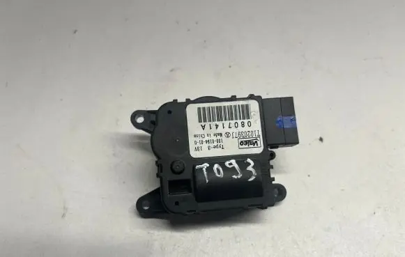 Renault Clio IV Intake manifold valve actuator/motor T1020397J