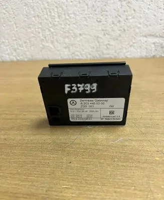 Mercedes-Benz C W203 Gateway control module A2034450000 F3799
