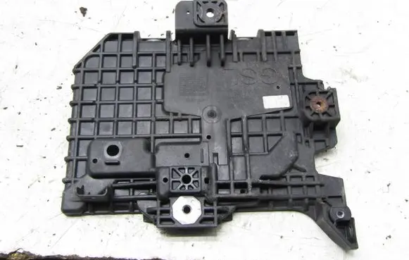 KIA Stonic Battery box tray 37150-H8500