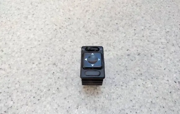 Subaru Forester SF Wing mirror switch
